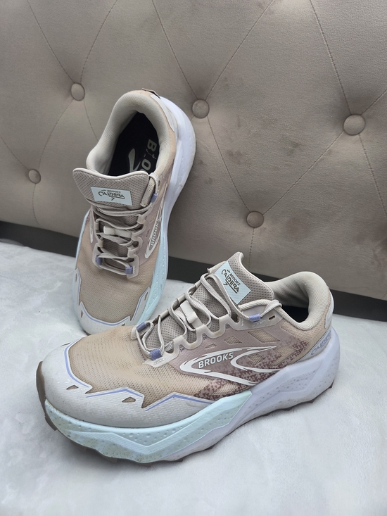 Brooks Shoes - Brooks Caldera 7 Women’s Size 11 Chateau Grey White Sand Trail Running Shoes